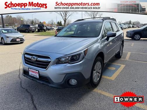 Ice Silver Metallic 2018 Subaru Outback 2.5i Premium
