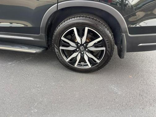 2020 Honda Pilot Touring 8-Passenger