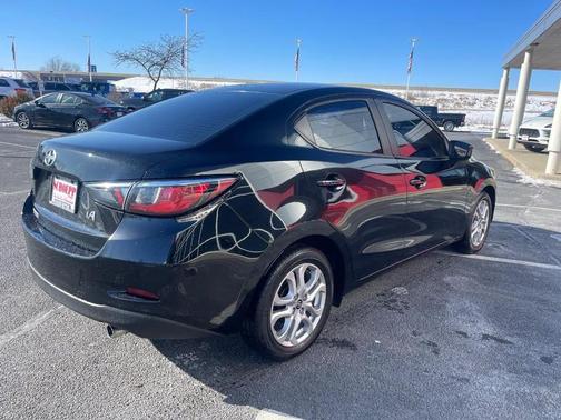 2016 Scion iA 4dr Sdn (Natl)