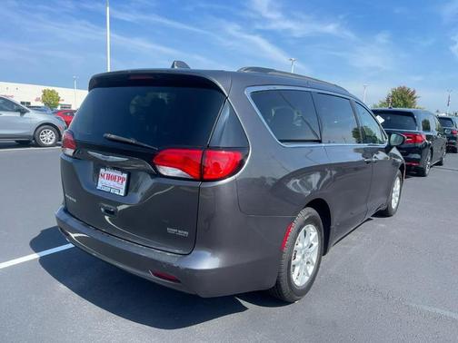 2020 Chrysler Voyager LXI