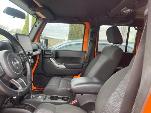 2012 Jeep Wrangler Unlimited Sahara
