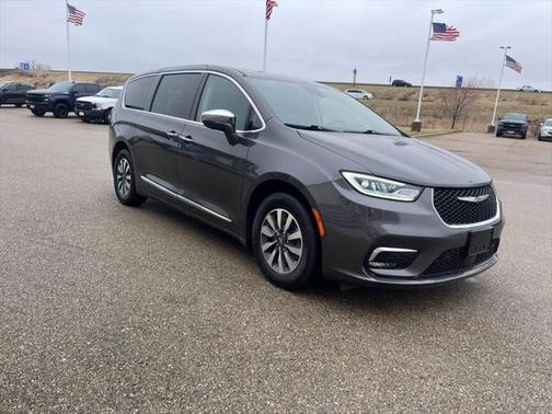 2022 Chrysler Pacifica Hybrid Limited
