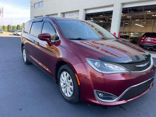 2018 Chrysler Pacifica Touring Plus