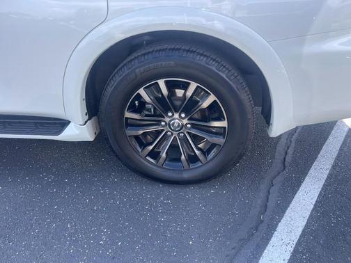 Pearl White Tricoat 2019 Nissan Armada Platinum