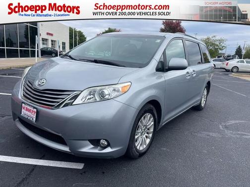 2016 Toyota Sienna XLE