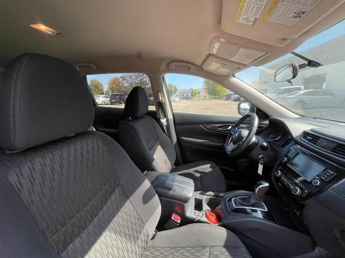 2020 Nissan Rogue S