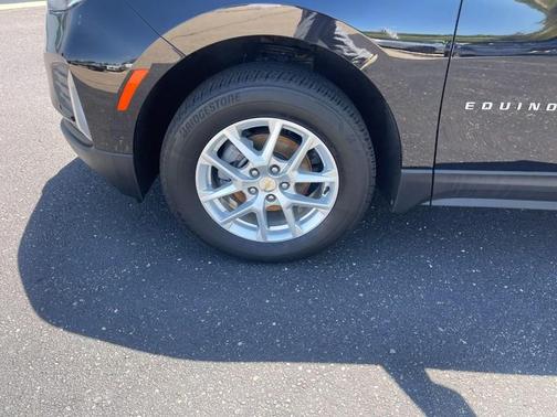 Mosaic Black Metallic 2024 Chevrolet Equinox 1LT