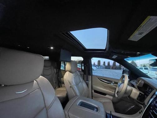 2018 Cadillac Escalade Platinum