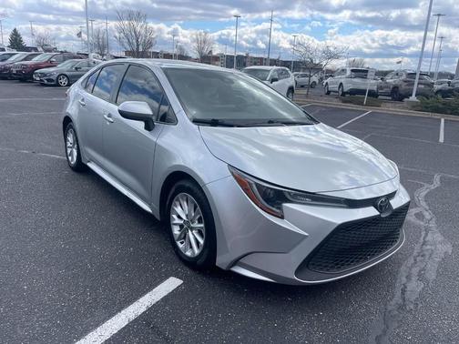 Classic Silver Metallic 2022 Toyota Corolla LE