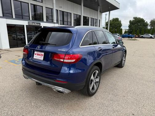 2017 Mercedes-Benz GLC 300 Base