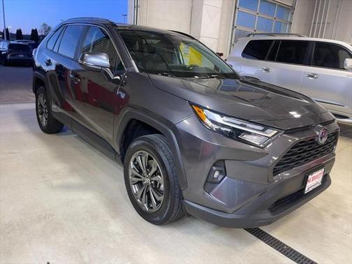 2022 Toyota RAV4 Hybrid XLE Premium