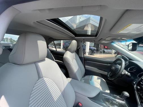 Predawn Gray Mica 2018 Toyota Camry SE