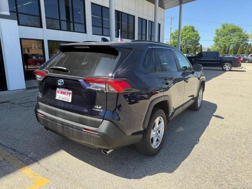 2020 Toyota RAV4 Hybrid XLE