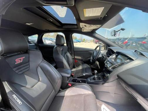 2018 Ford Focus ST