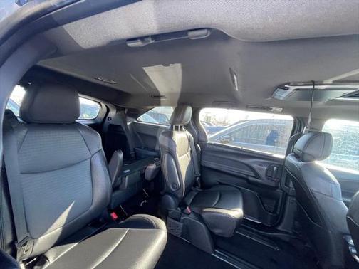 2023 Toyota Sienna XSE 7 Passenger