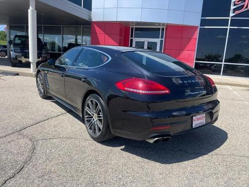 2016 Porsche Panamera Turbo S