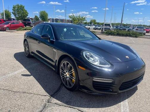 2016 Porsche Panamera Turbo S