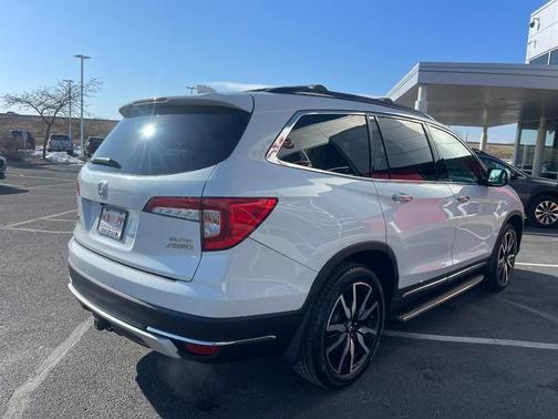 2020 Honda Pilot AWD Elite