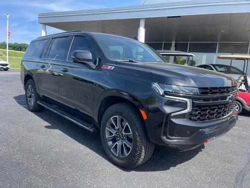 Black 2024 Chevrolet Suburban Z71