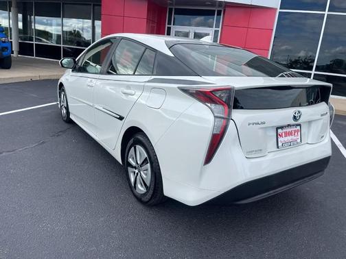 2016 Toyota Prius Two Eco