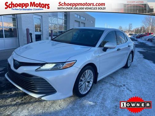 2018 Toyota Camry Hybrid XLE