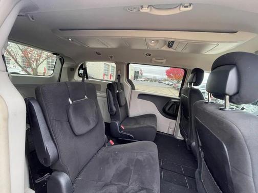 2011 Dodge Grand Caravan Crew