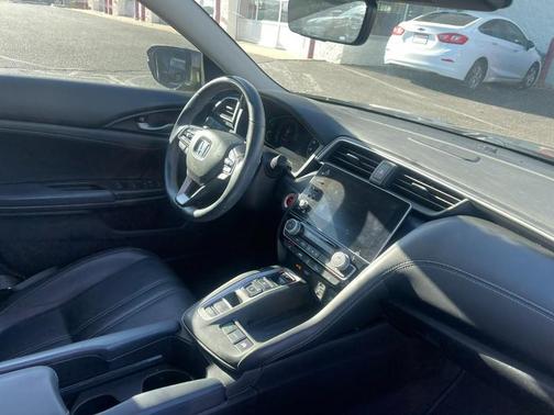 2019 Honda Insight Touring