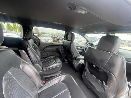 2021 Chrysler Pacifica Hybrid Touring L
