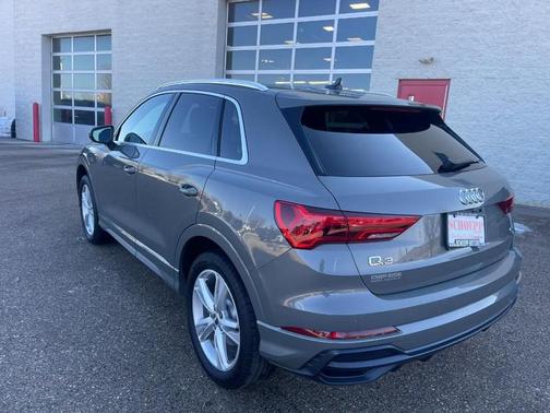 2020 Audi Q3 45 S line Premium
