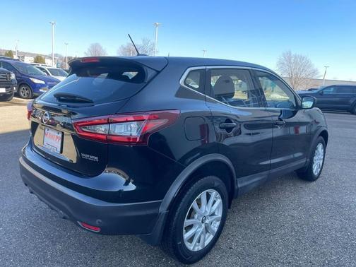 2020 Nissan Rogue Sport S