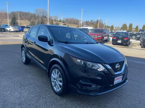 2020 Nissan Rogue Sport S