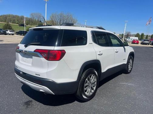 WHITE 2018 GMC Acadia SLE-2