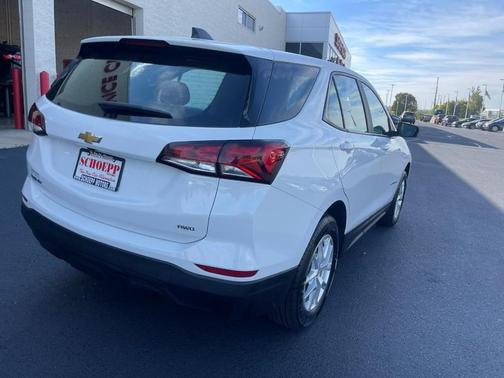 2022 Chevrolet Equinox LS
