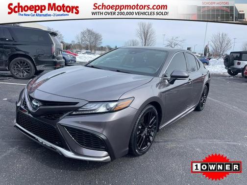 2024 Toyota Camry Hybrid SE