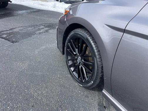 2024 Toyota Camry Hybrid SE