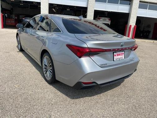 2021 Toyota Avalon Hybrid Limited