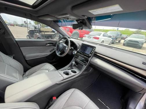 2021 Toyota Avalon Hybrid Limited