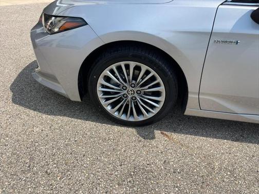 2021 Toyota Avalon Hybrid Limited