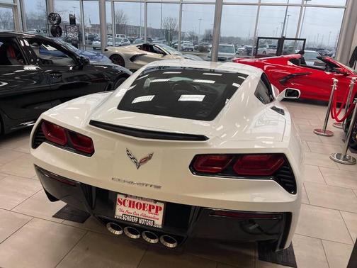 Arctic White 2019 Chevrolet Corvette Stingray