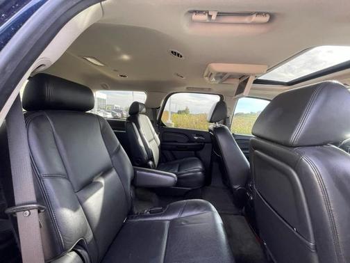 2008 Cadillac Escalade Base