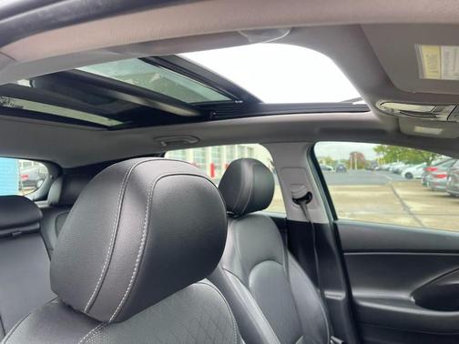 2020 Hyundai Elantra GT Base