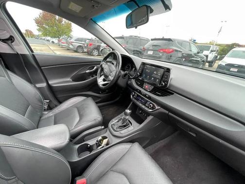 2020 Hyundai Elantra GT Base
