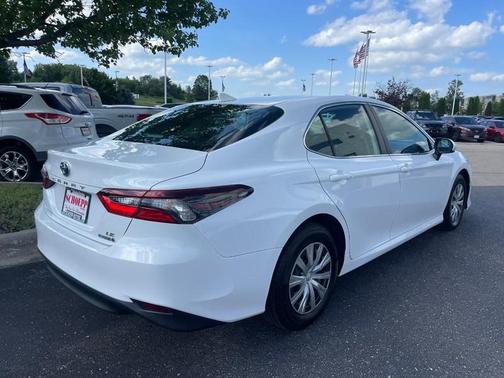 White 2022 Toyota Camry LE
