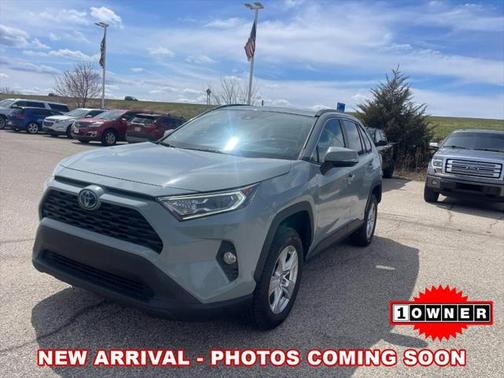2021 Toyota RAV4 Hybrid XLE