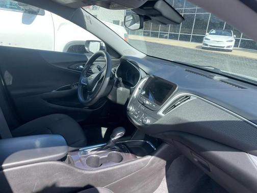 2022 Chevrolet Malibu 1LS