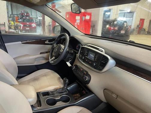 2017 Kia Sorento LX