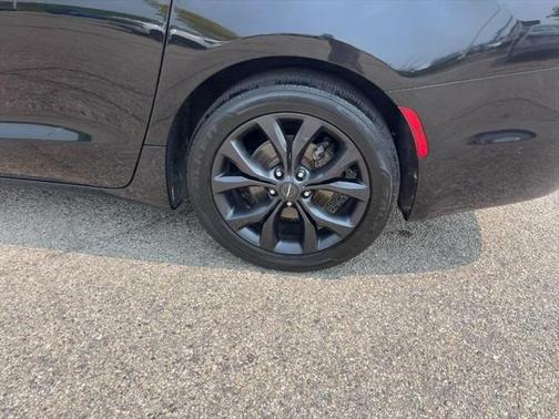 2020 Chrysler Pacifica Red S Edition