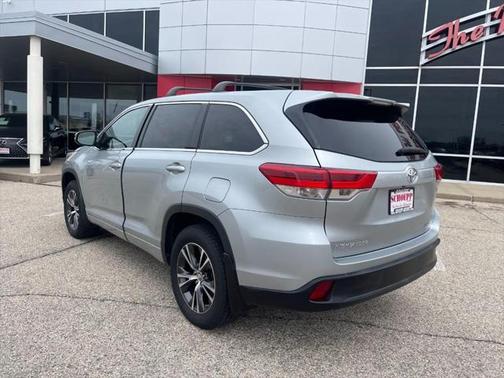 2018 Toyota Highlander LE