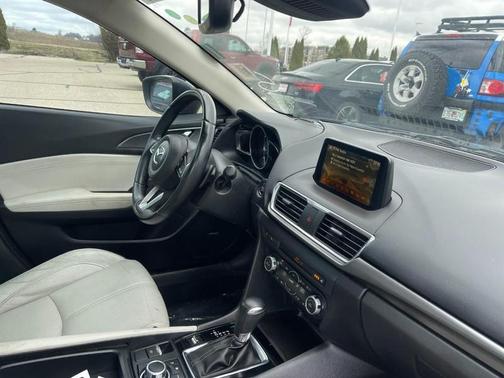 Eternal Blue Mica 2017 Mazda Mazda3 Grand Touring