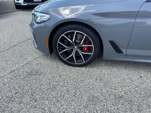 2022 BMW 540 i xDrive